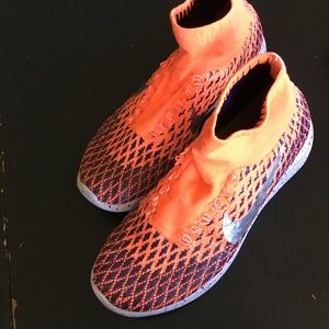 Nike water resistant running shoe